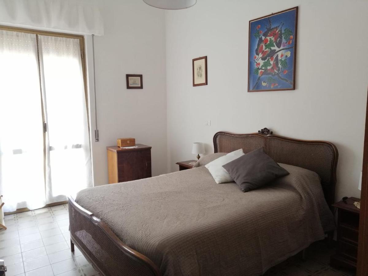 La Casa Di Gb Lejlighed Pieve di Teco Eksteriør billede